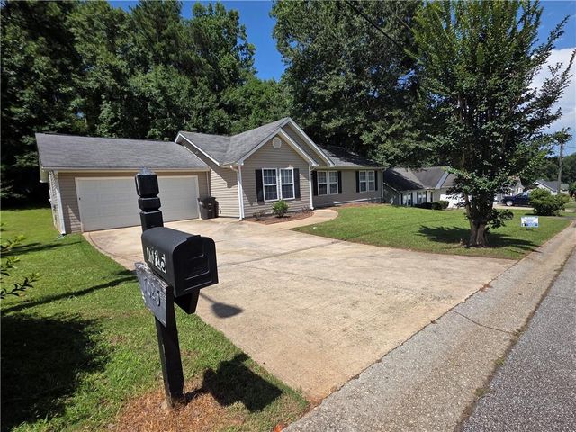 7025 Stoneridge Drive, Douglasville, GA 30134