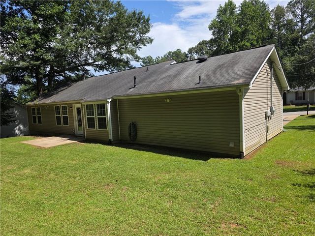 7025 Stoneridge Drive, Douglasville, GA 30134