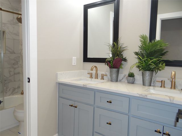 2314 Cales Drive, Arlington, TX 76013