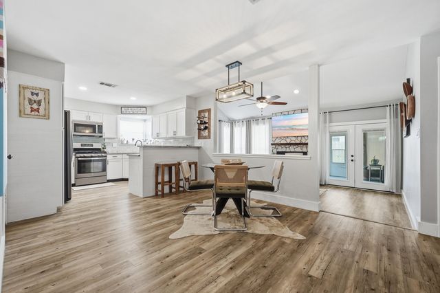 1609 E Mariah Way, Fort Walton Beach, FL 32547