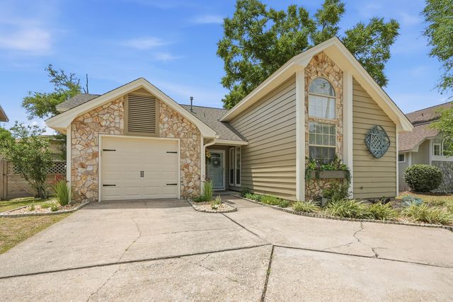 1609 E Mariah Way, Fort Walton Beach, FL 32547
