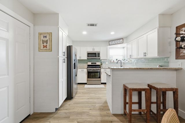1609 E Mariah Way, Fort Walton Beach, FL 32547