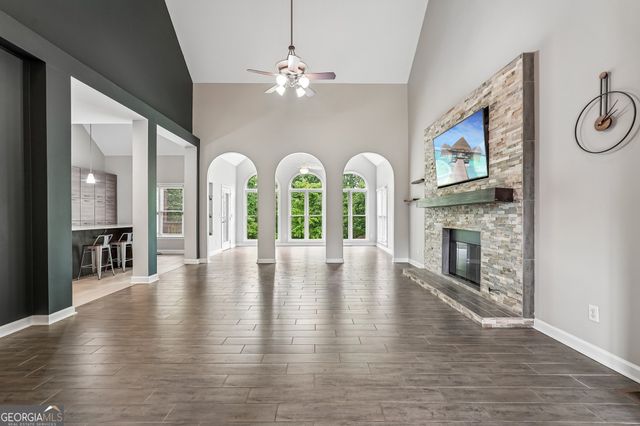 4508 Kingsgate Court NW, Acworth, GA 30101