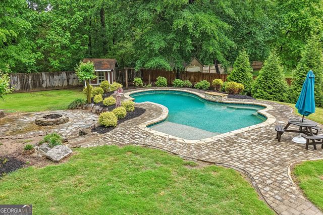 4508 Kingsgate Court NW, Acworth, GA 30101