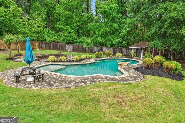 4508 Kingsgate Court NW, Acworth, GA 30101