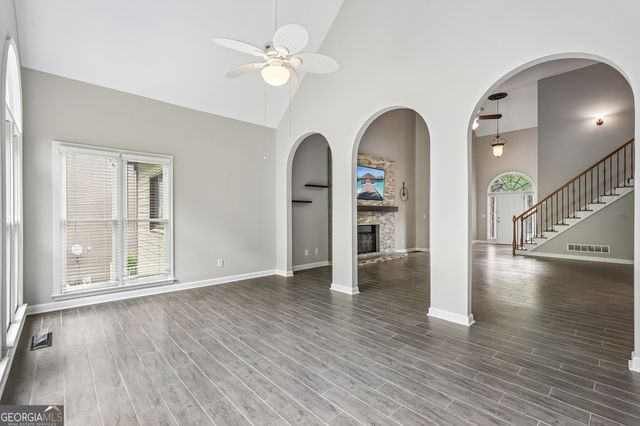4508 Kingsgate Court NW, Acworth, GA 30101