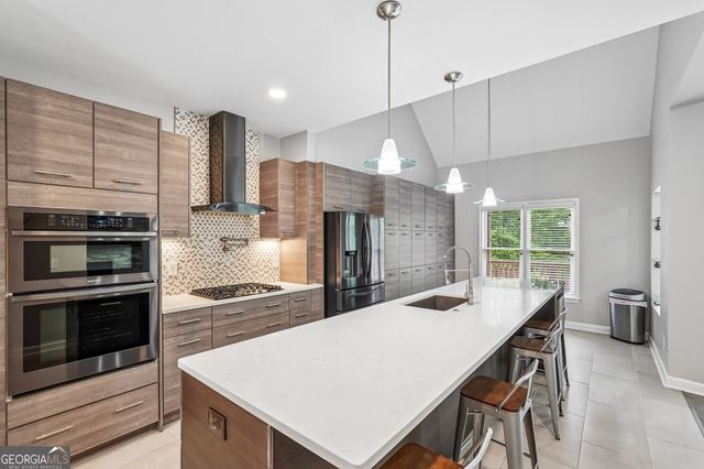 4508 Kingsgate Court NW, Acworth, GA 30101