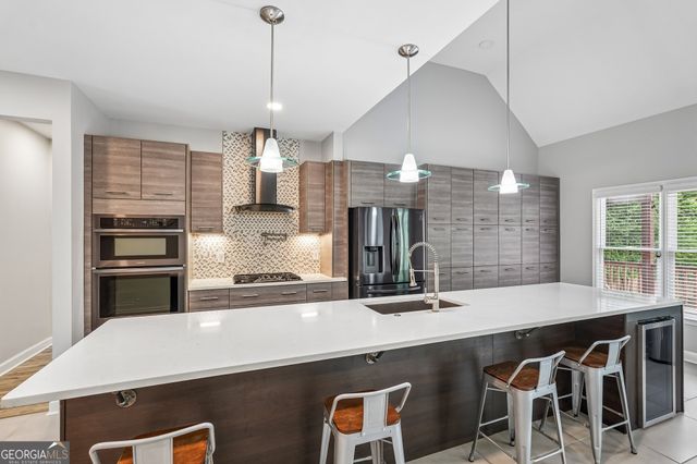 4508 Kingsgate Court NW, Acworth, GA 30101