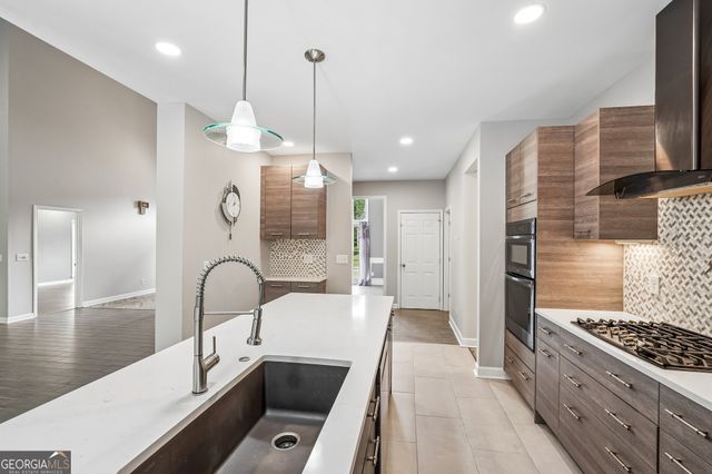 4508 Kingsgate Court NW, Acworth, GA 30101