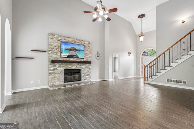 4508 Kingsgate Court NW, Acworth, GA 30101