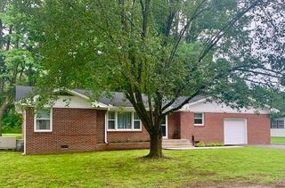 1200 Bond St, Manchester, TN 37355