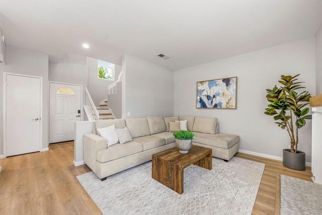 12306 Springwater, San Diego, CA 92128