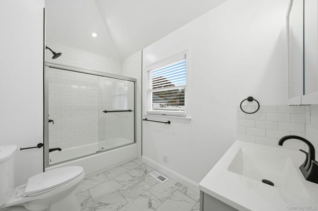 2489 Beltagh Avenue, Bellmore, NY 11710