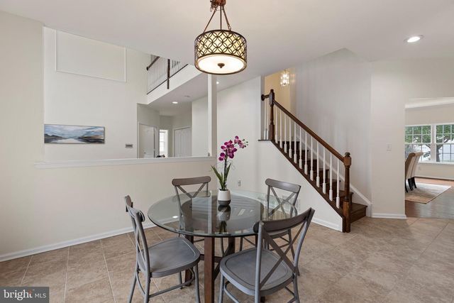328 WAGON WHEEL LN, Hockessin, DE 19707