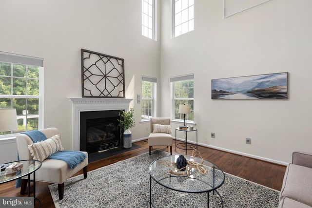 328 WAGON WHEEL LN, Hockessin, DE 19707
