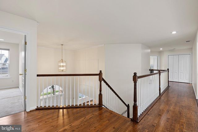 328 WAGON WHEEL LN, Hockessin, DE 19707