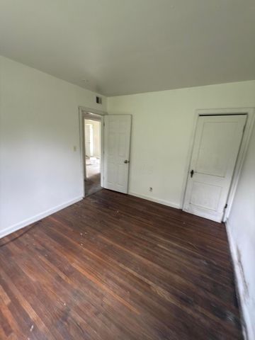 1944 E North Broadway Street, Columbus, OH 43224