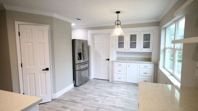 7827 Zilonis Court, Jersey Village, TX 77040