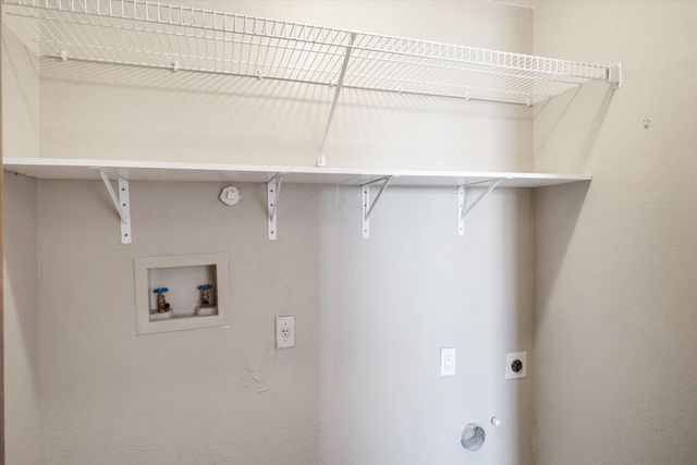 7704 Juneberry Street NW, Albuquerque, NM 87120