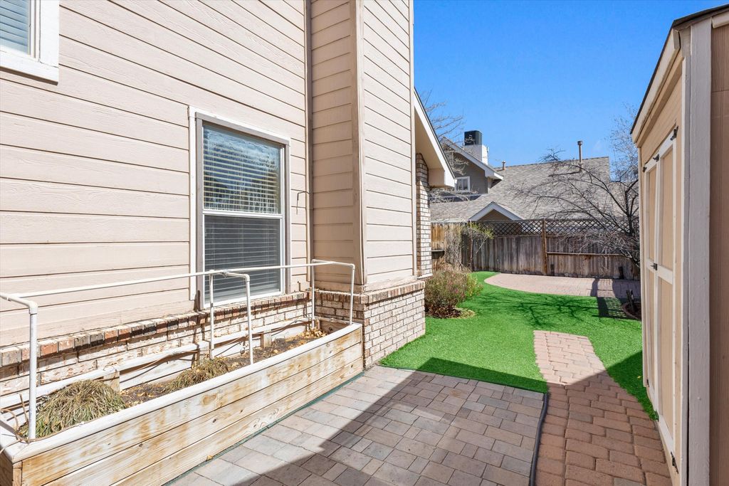 Image 34 of property listing at 7704 Juneberry Street NW, Albuquerque, NM 87120