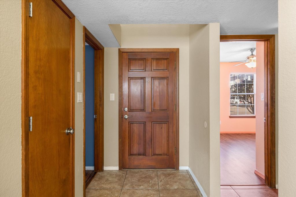 Image 37 of property listing at 7704 Juneberry Street NW, Albuquerque, NM 87120