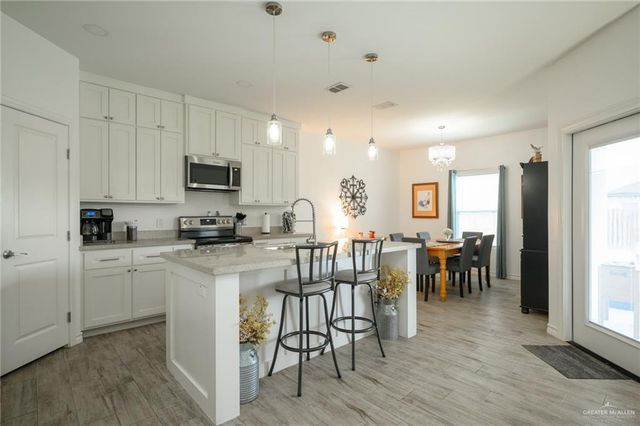 8710 Albatross Street, Harlingen, TX 78552