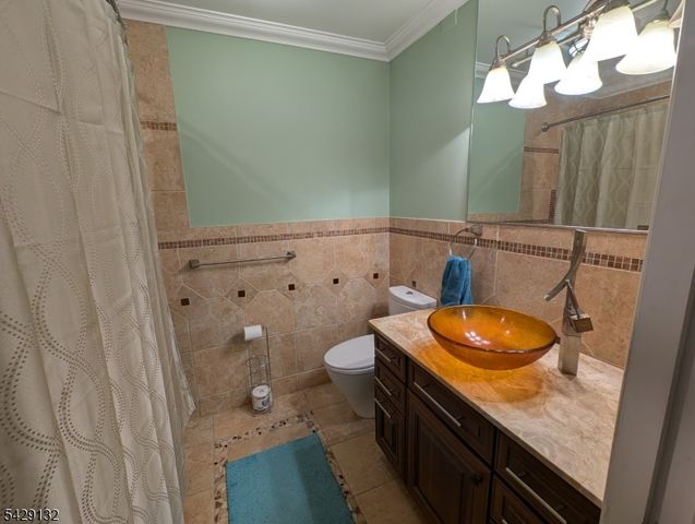 19 Kathryn St, Clark Twp., NJ 07066