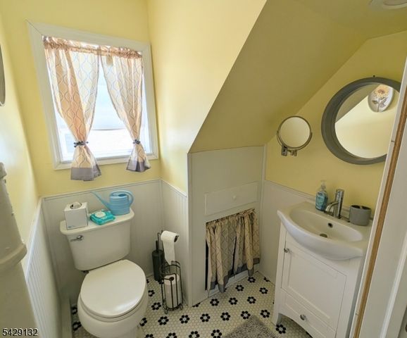 19 Kathryn St, Clark Twp., NJ 07066