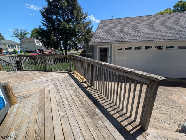 19 Kathryn St, Clark Twp., NJ 07066