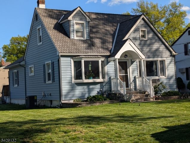 19 Kathryn St, Clark Twp., NJ 07066