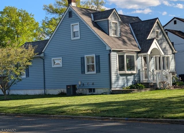 19 Kathryn St, Clark Twp., NJ 07066