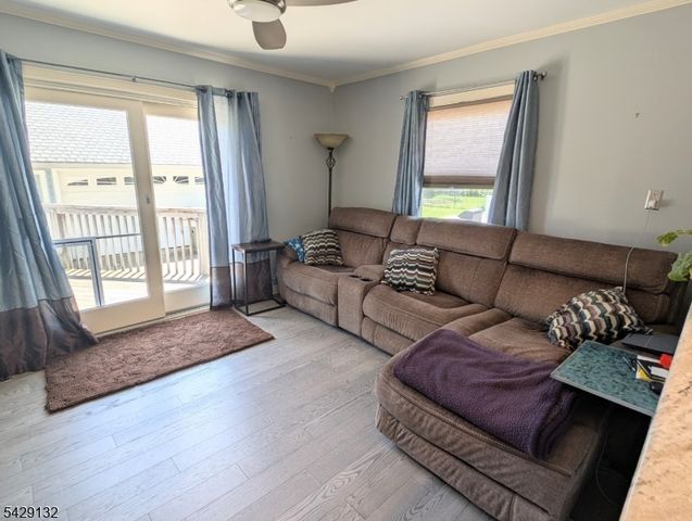 19 Kathryn St, Clark Twp., NJ 07066