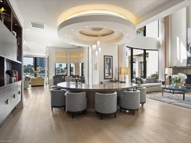 319 Devils Bight, Naples, FL 34103