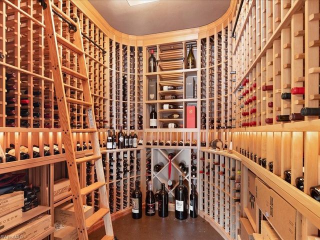 319 Devils Bight, Naples, FL 34103