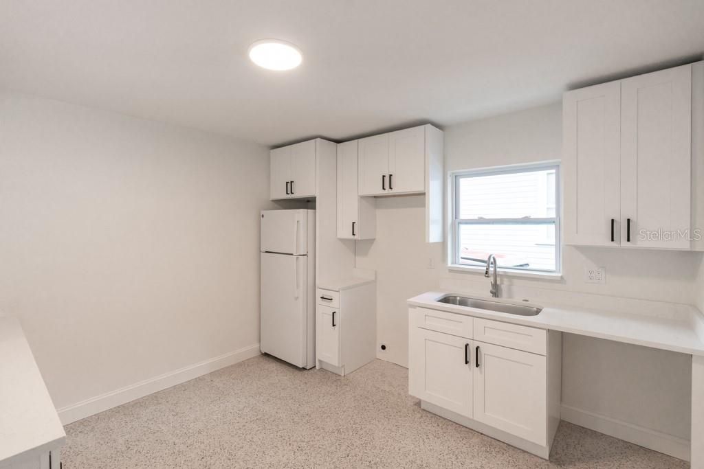 Image 10 of property listing at 1618 INDIANA AVENUE, Winter Park, FL 32789