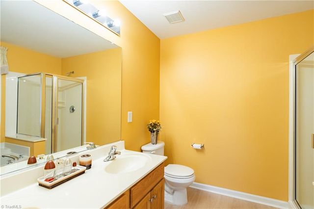 3809 Parkway Vista Road, Greensboro, NC 27409