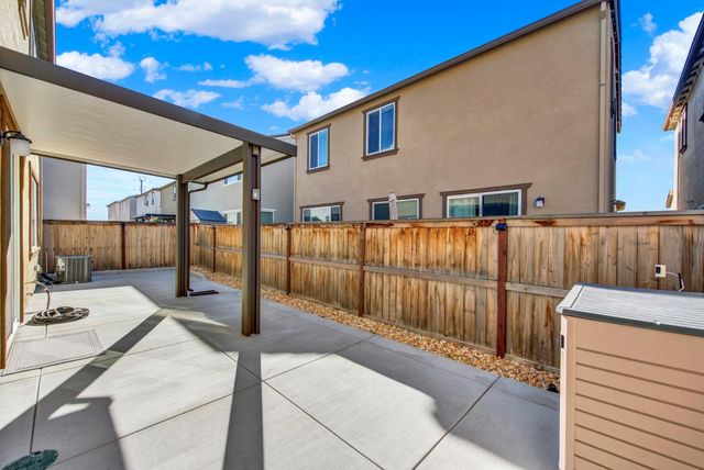 3530 Damora Ave, Sacramento, CA 95835