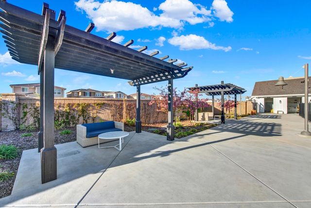 3530 Damora Ave, Sacramento, CA 95835