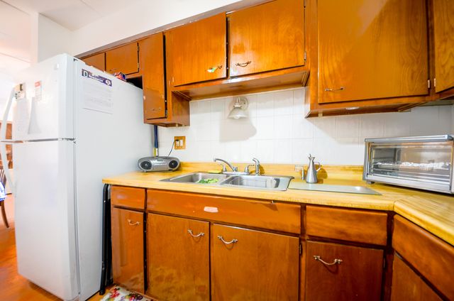 2521 Thatcher Avenue 2D, River Grove, IL 60171