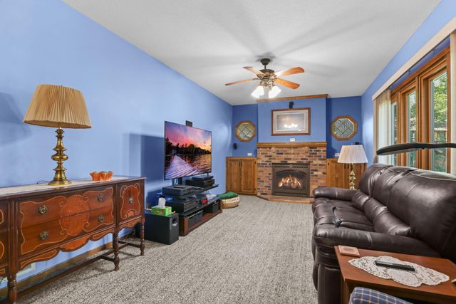 1113 106th Avenue NE, Blaine, MN 55434