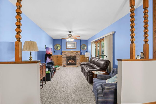 1113 106th Avenue NE, Blaine, MN 55434