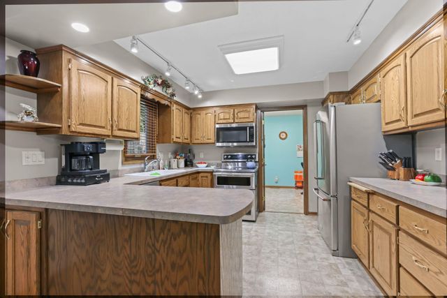 1113 106th Avenue NE, Blaine, MN 55434