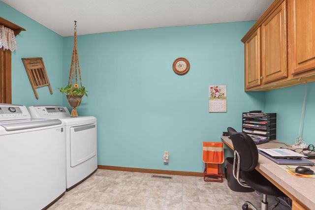 1113 106th Avenue NE, Blaine, MN 55434