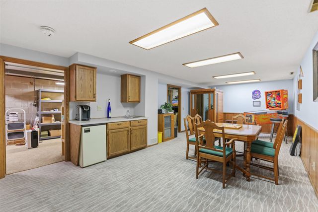 1113 106th Avenue NE, Blaine, MN 55434