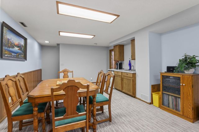 1113 106th Avenue NE, Blaine, MN 55434