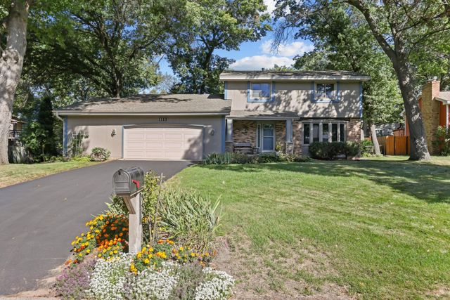 1113 106th Avenue NE, Blaine, MN 55434