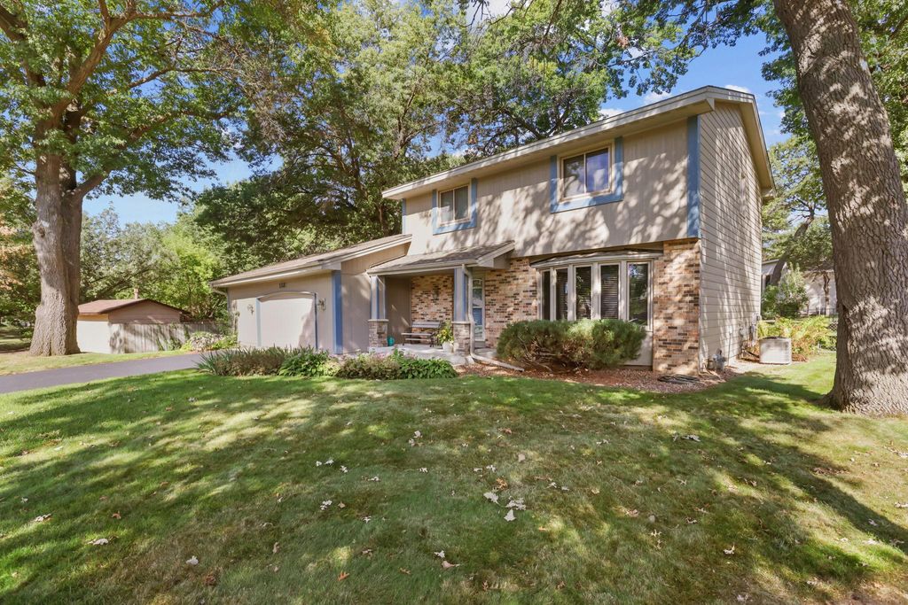 1113 106th Avenue NE, Blaine, MN 55434 — photo 2