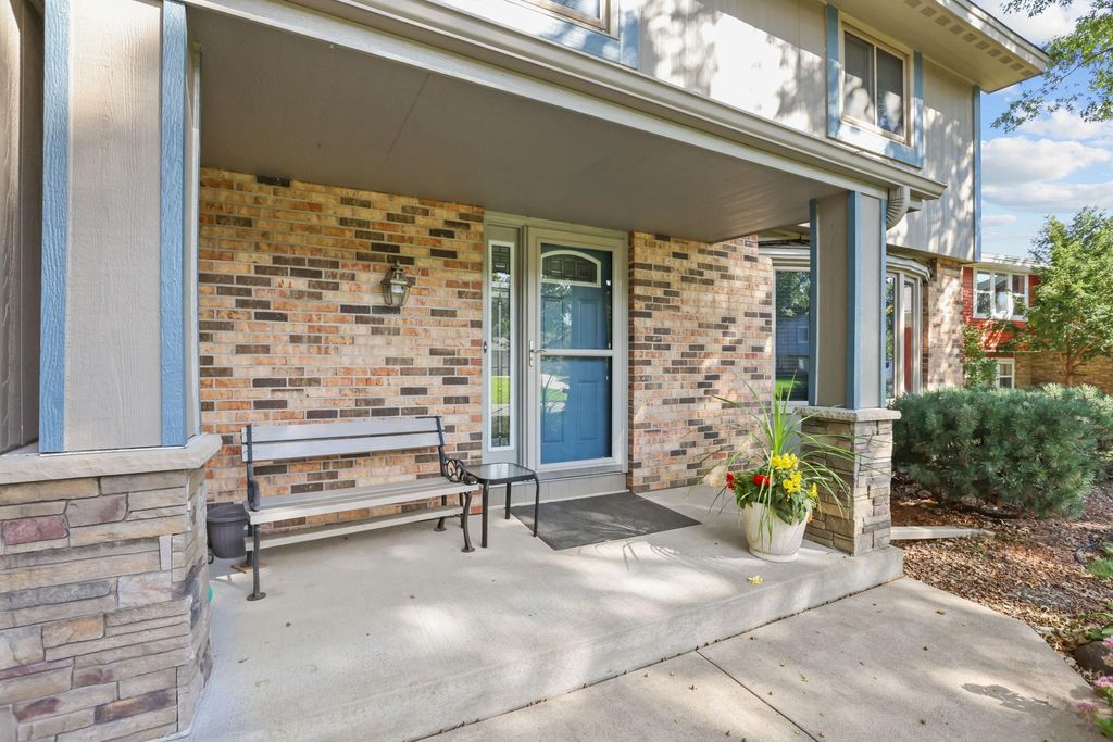 1113 106th Avenue NE, Blaine, MN 55434 — photo 3