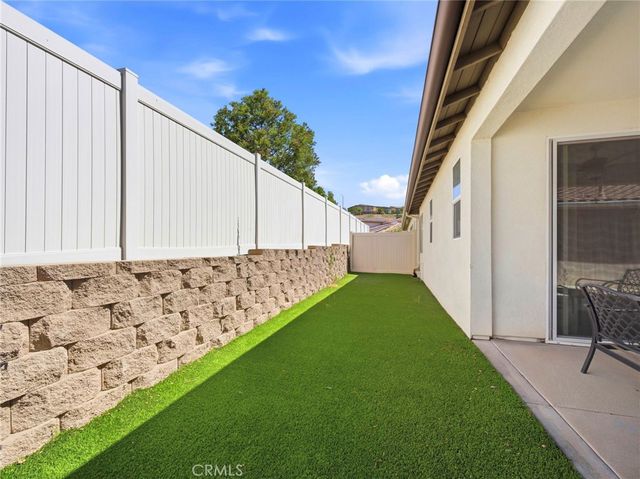 20558 Martingale, Saugus, CA 91350