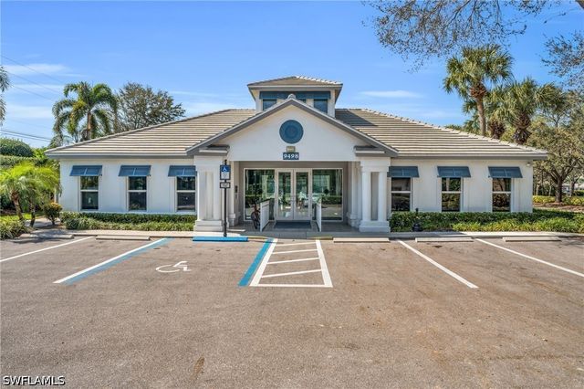 9833 Clear Lake CIR, Naples, FL 34109